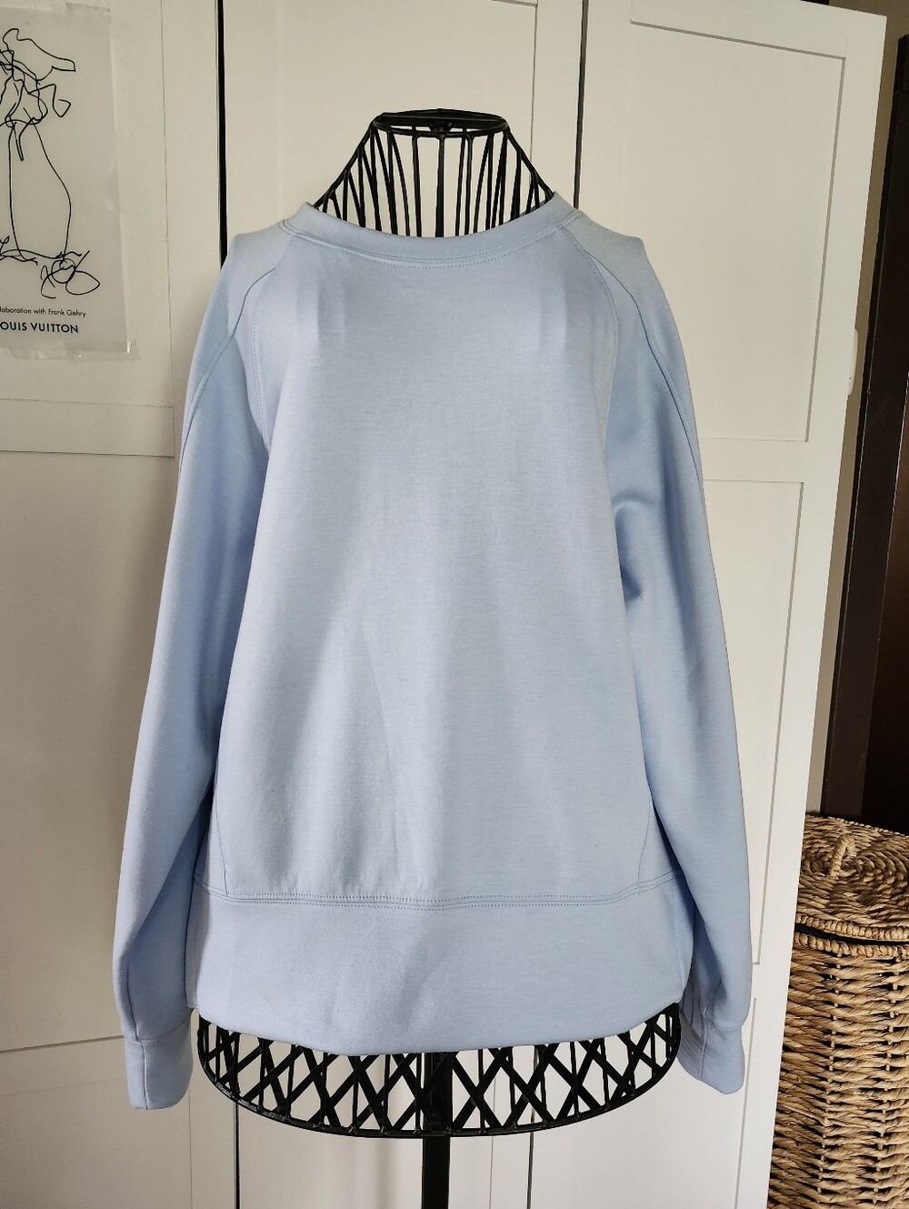 Yogalicious Light Blue Crewneck Sweatshirt S/M